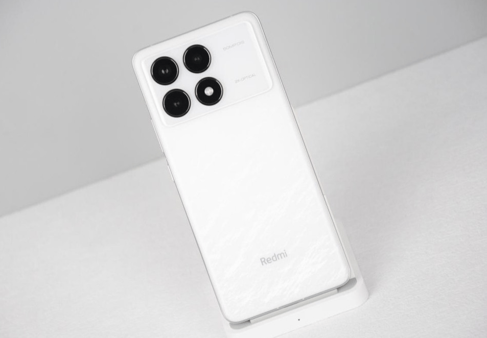 优秀的续航体验,充满电只要二十分钟,就能够轻松畅玩一整天,比iphone