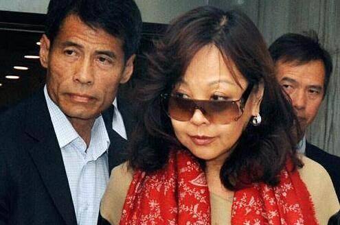 黄达豪一行赶到菜馆楼下停车坪时,发现几名眼熟的疑似大圈仔的人员刚