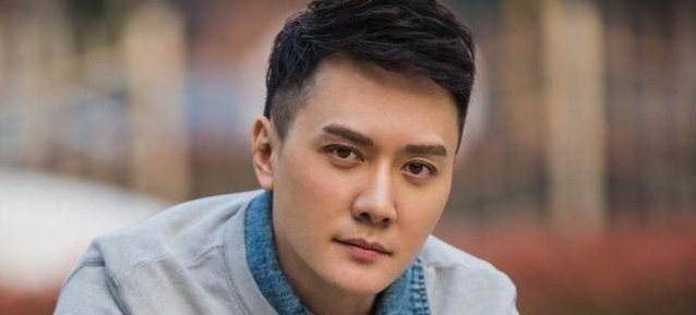 原创冯绍峰新剧官宣女主引热议网友一个配角的脸非要演主角