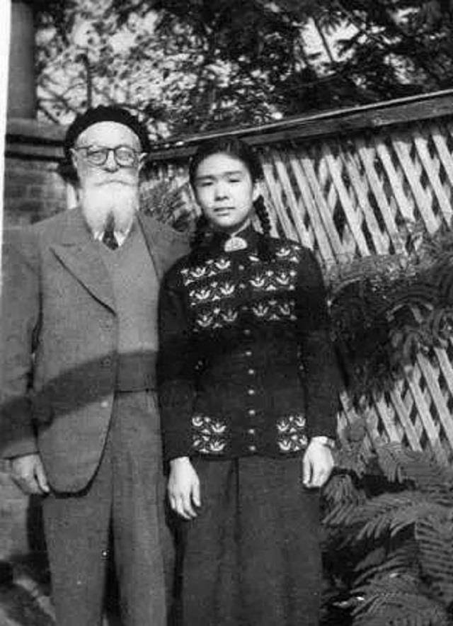 吴佩孚本家女28岁嫁80岁老外生一子守寡55年是因为情还是钱