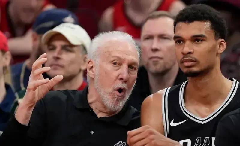 文班亚马新秀赛季结束,成绩与贾巴尔等三名将比肩_出赛_1_nba