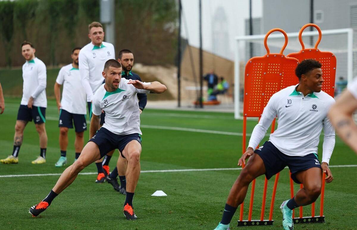 亚奥赛澳大利亚实力不俗约旦晋级形势堪忧卡塔尔vs印尼