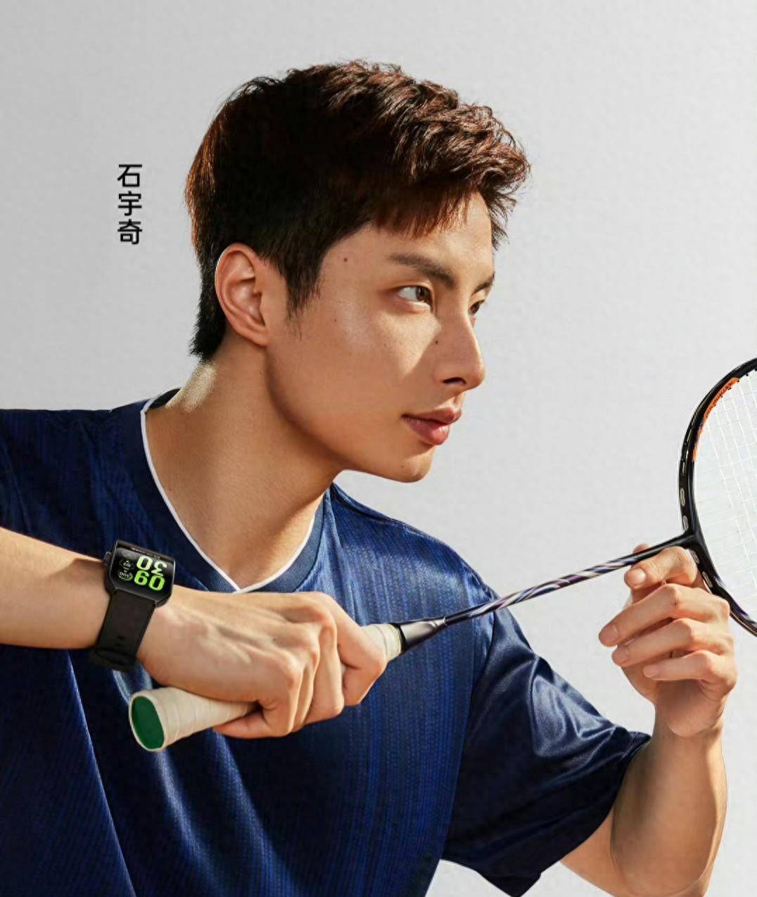 石宇奇21-12,19-21,21-17战胜安赛龙,晋级马来西亚羽毛球公开赛super