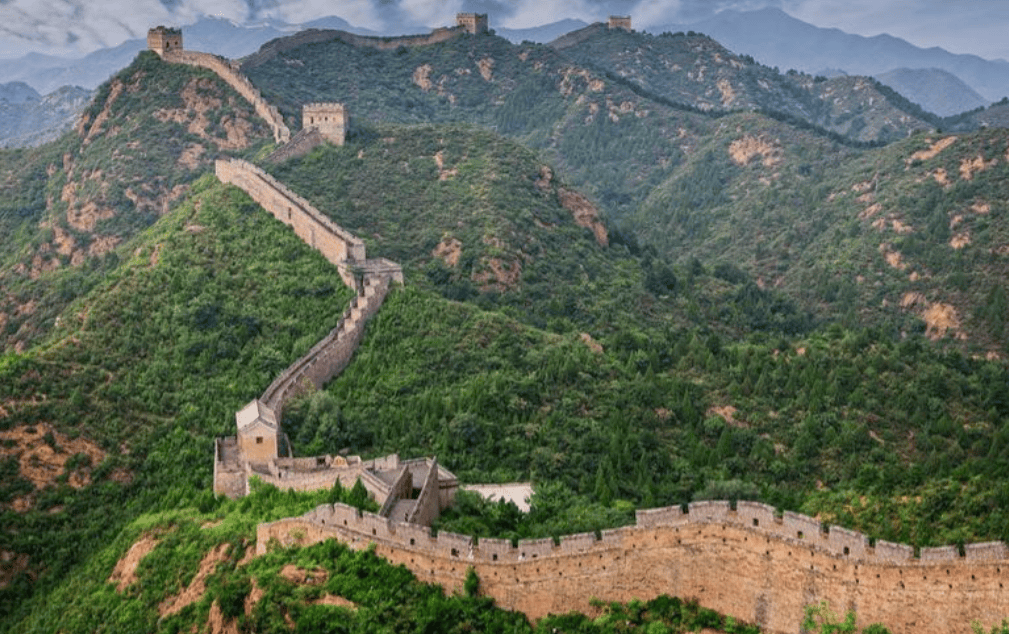 西方学者:秦始皇建的长城把欧洲害惨了_防线_精神_成为了