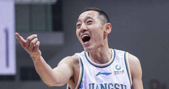 cba恶汉拿到顶薪合同李楠胆子太大了_史鸿飞_赛季_江苏