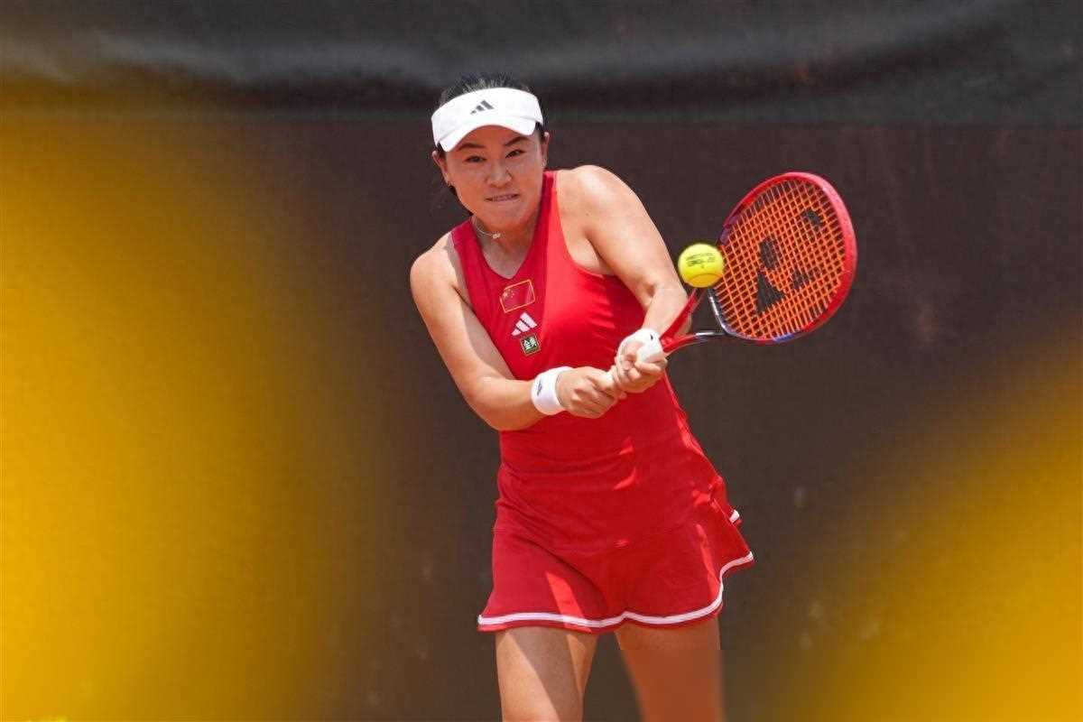 中国队五连胜收官,郑钦文成比金杯人气王_比赛_网球_女子