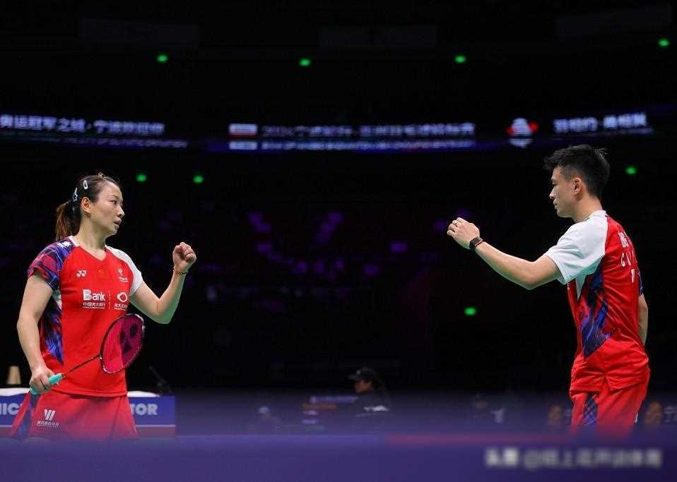 12单局大比分落后郑思维黄雅琼憾负韩国王牌无缘4强