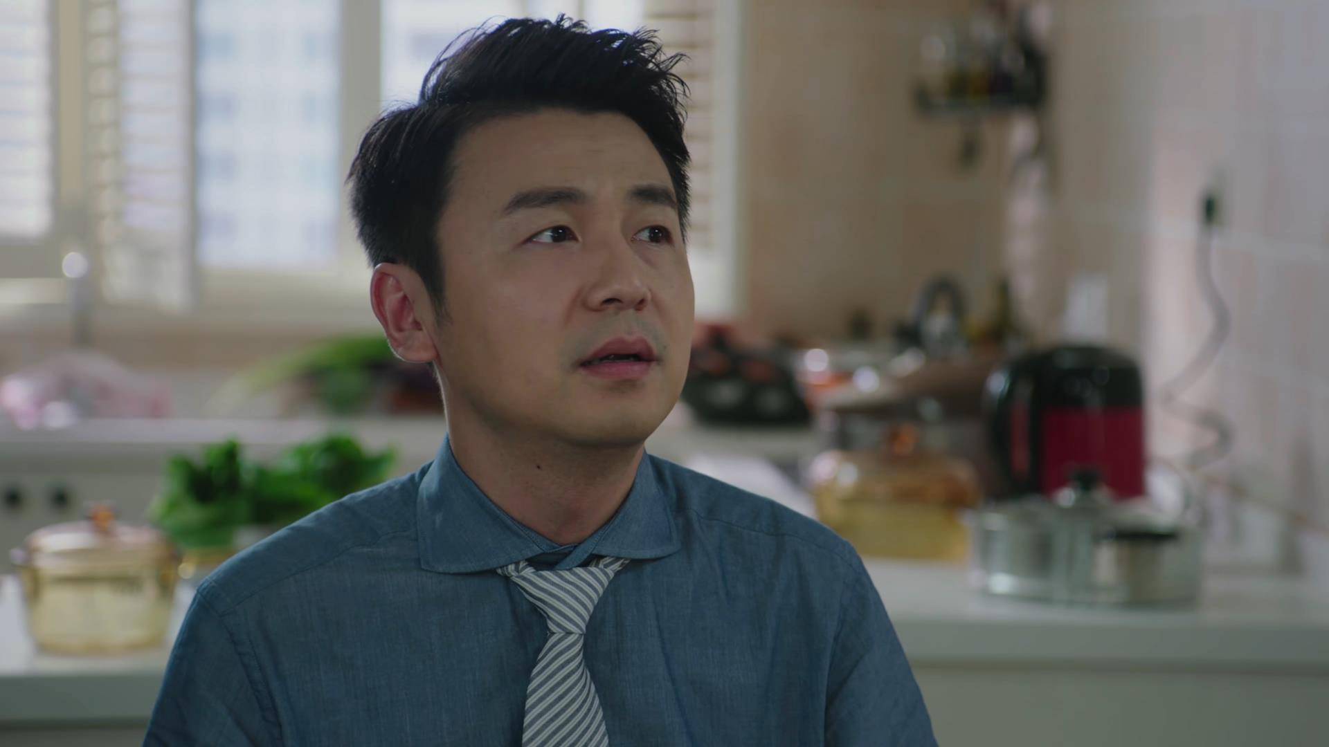 我的前半生保姆想撮合离婚的女儿和陈俊生在一起场面很尴尬