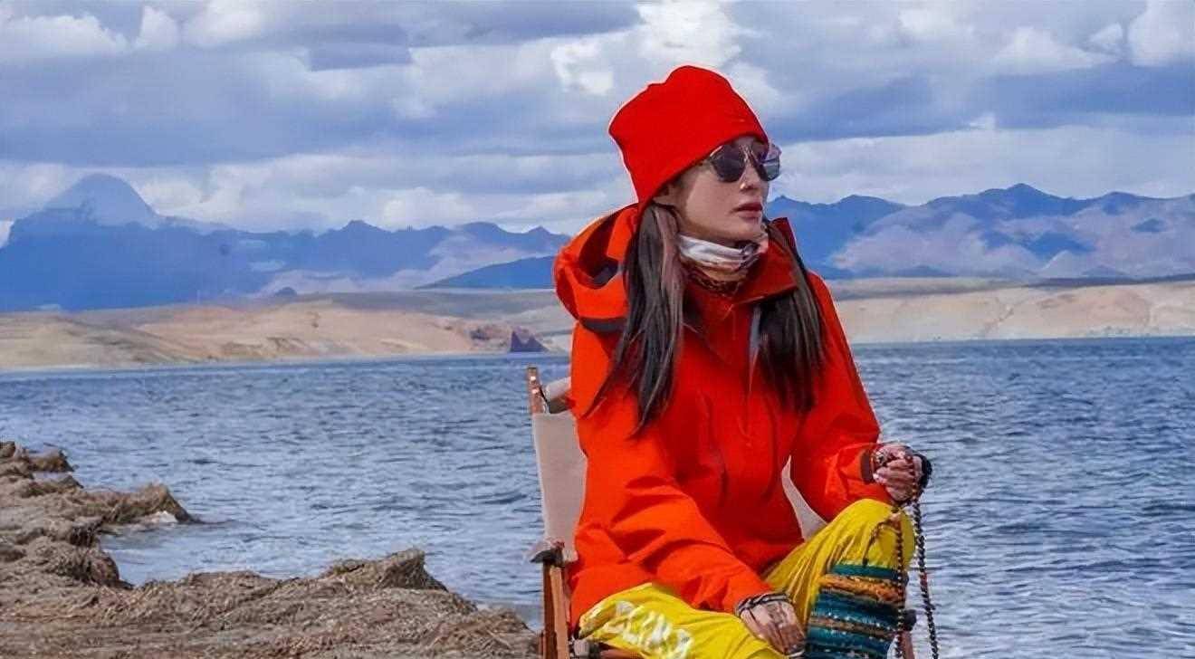 原创56岁张敏近照曝光暴瘦至70斤引担忧