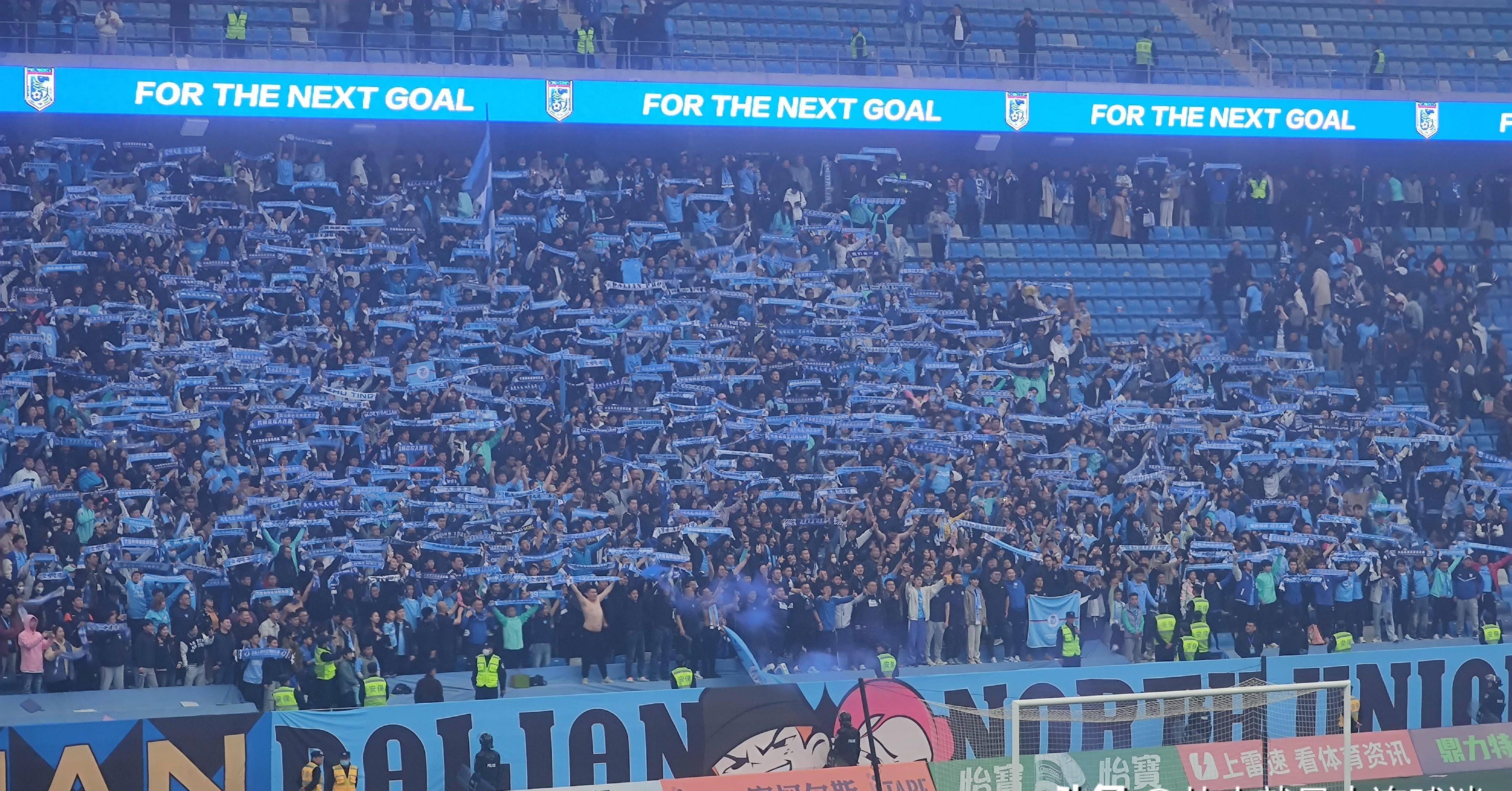 原创三级联赛上座率第一大连英博营造魔鬼主场球队成绩很重要