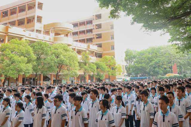 防患未燃佛山南海中学分校开展2024年消防安全疏散演练