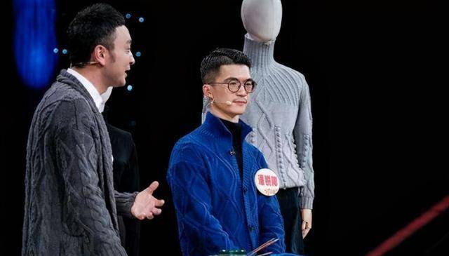 原创潘锐彬放弃外企翻译回村织毛衣常人眼里很娘却是真本事