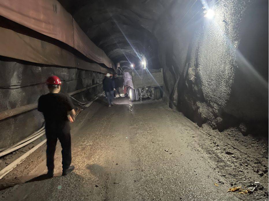 原创丽水市滩坑引水工程事故真相揭开运输车违规载人失控致人亡