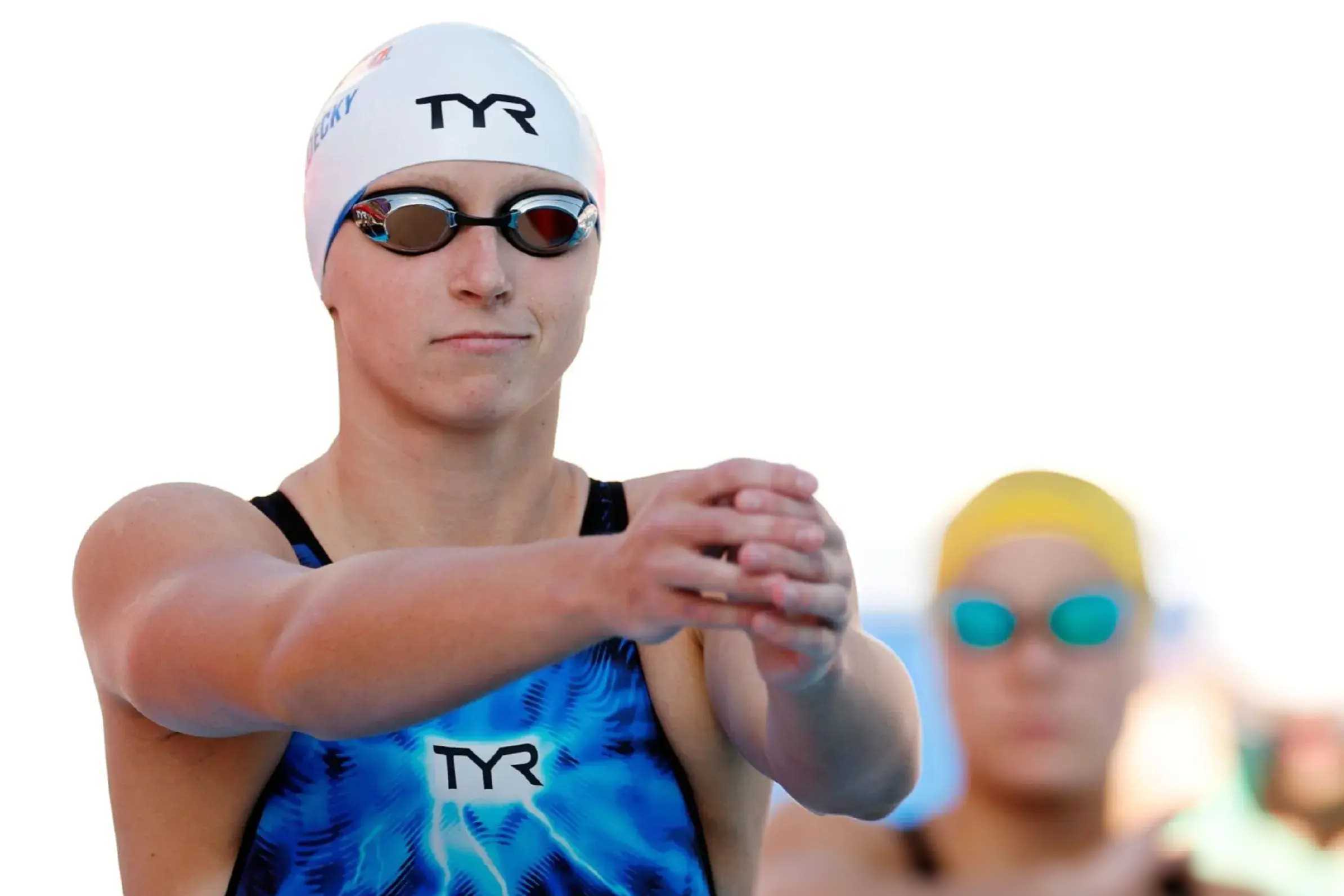 莱德基800自无敌,赵浩俊破香港纪录再创新高_比赛_成绩_奥运