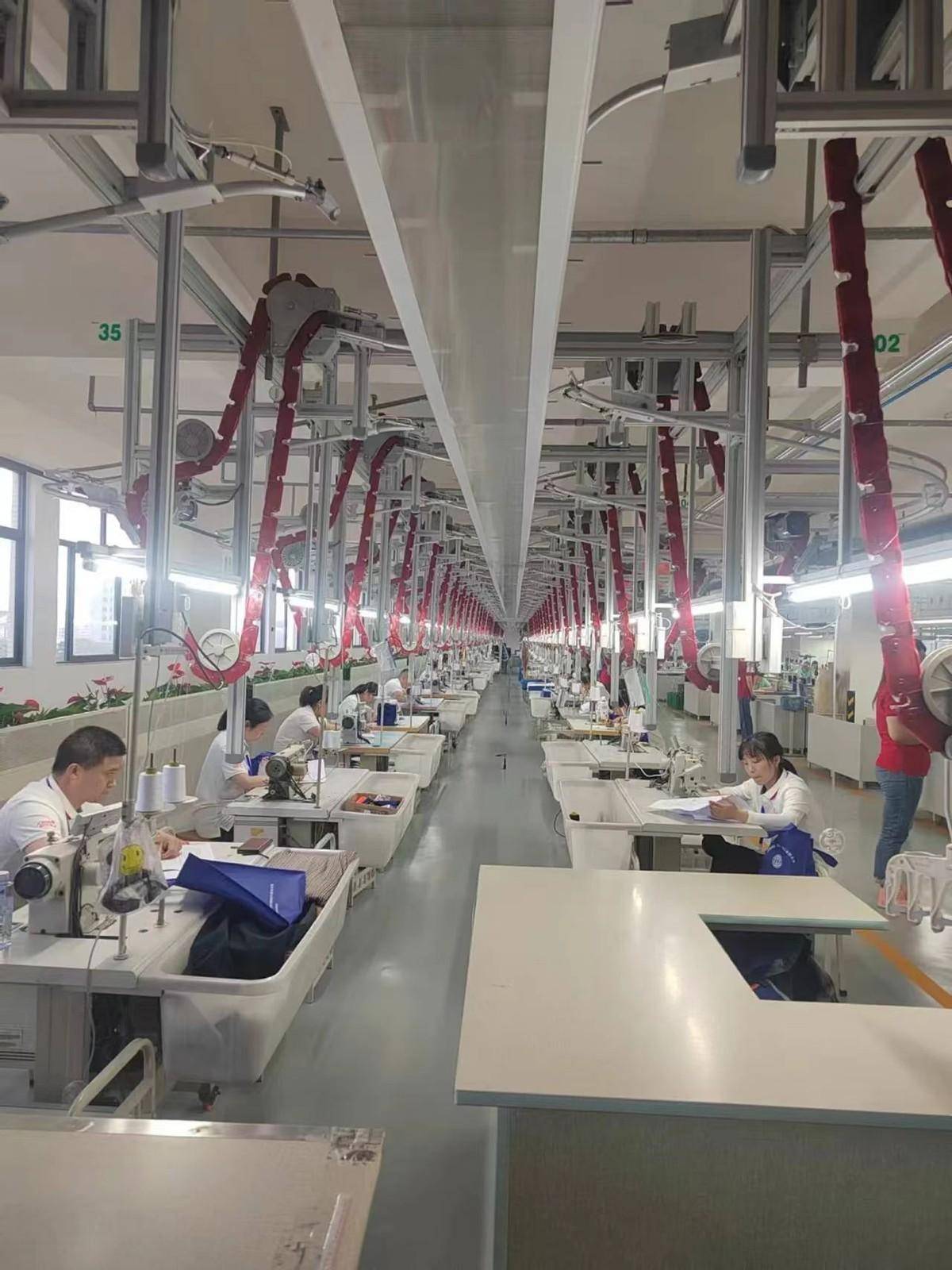 2024年成都百万职工技能大赛服装缝纫工制版师大赛在祥和鸟成功举办