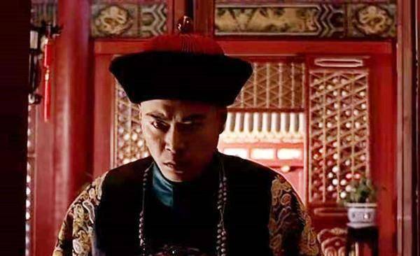 但这个姑姑是太后,而且还是一位有权有势的太后,所以载沣就只剩下一个