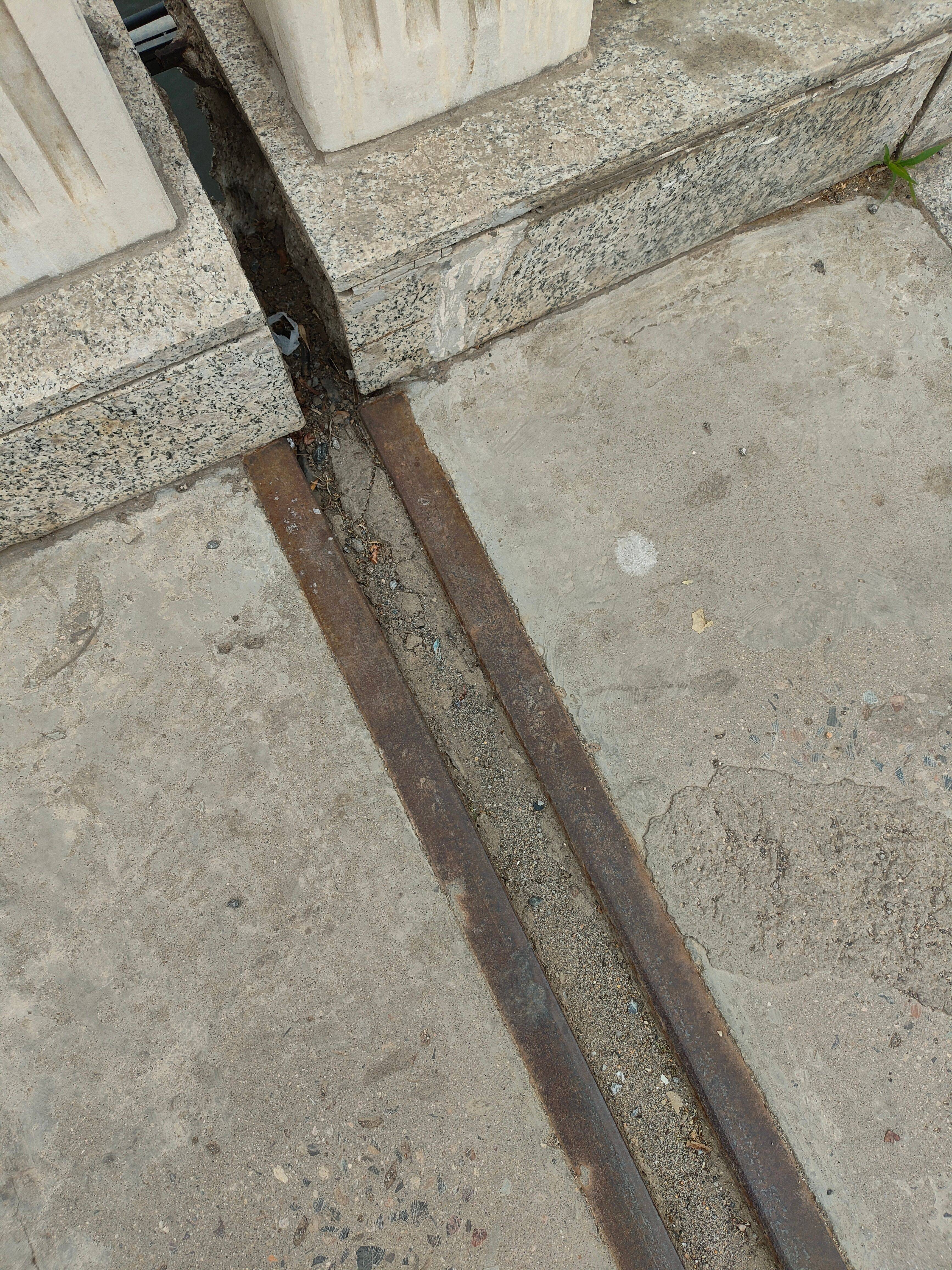 公路桥梁伸缩缝 道路梳齿板伸缩装置型钢mzl160型模数式伸缩装置