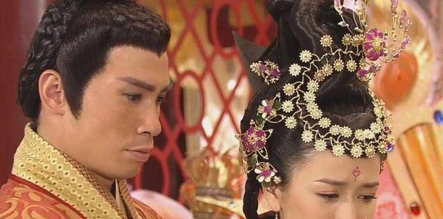 傻当智障,遭先帝暗杀丢粪坑,登基后却成一代强势帝王_智力_李炎_马原