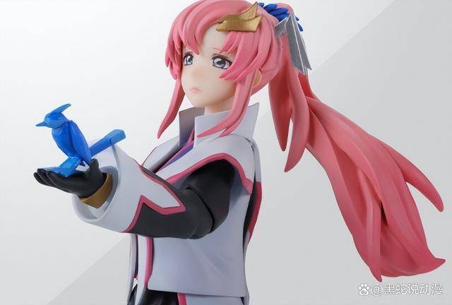 高达seed:剧场版拉克丝可动手办公开 大腿不能动 没有爆甲功能