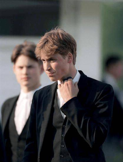 原创哈里王子新书瓜太多骂卡米拉毒妇妖言惑众嘲威廉丑还曝凯特隐私