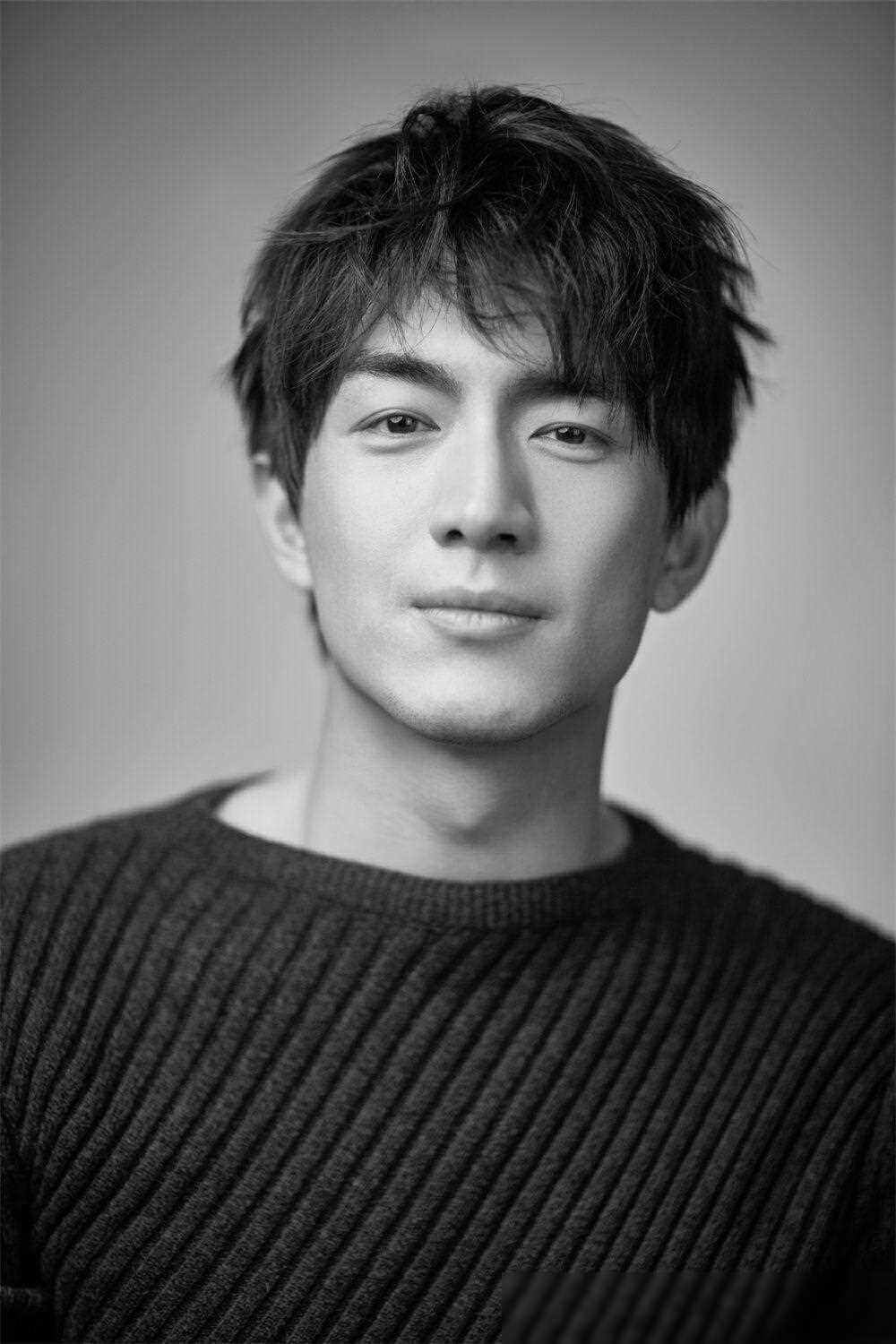 原创南艺校花史芮伊两次演绎经历与林更新年龄差一轮