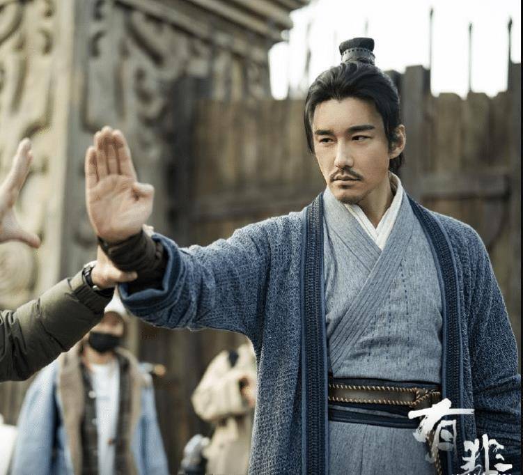 凭借着这个角色,胡兵也圈了不少粉,虽然说他在剧中的戏份不多,但是