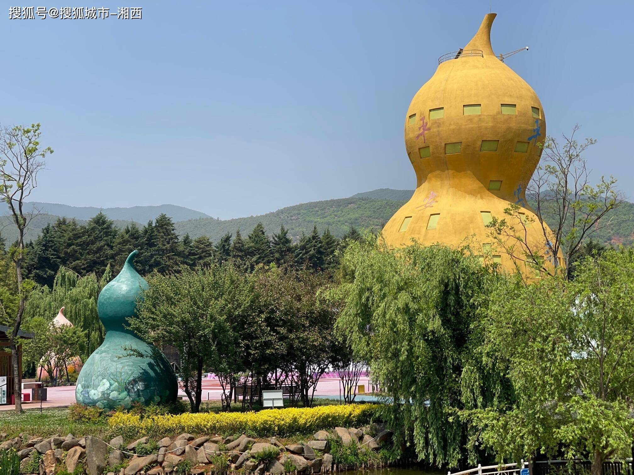 有一种叫云南的生活在昆明禄劝过雪山草地看瀑布河流