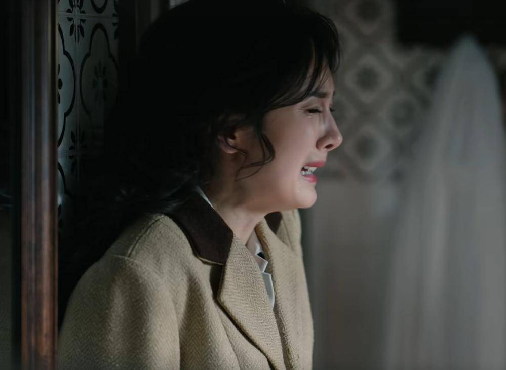 杨幂新剧预告状态大崩脸垮体态差演技出戏兜兜转转做回二番