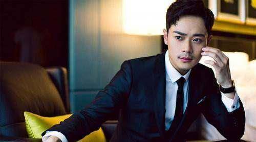 如今变身型男,签约新公司重新出发_曹骏_网友_实力派