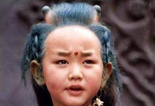 还记得小龙人和霹雳贝贝吗这两个童星现在都长大了