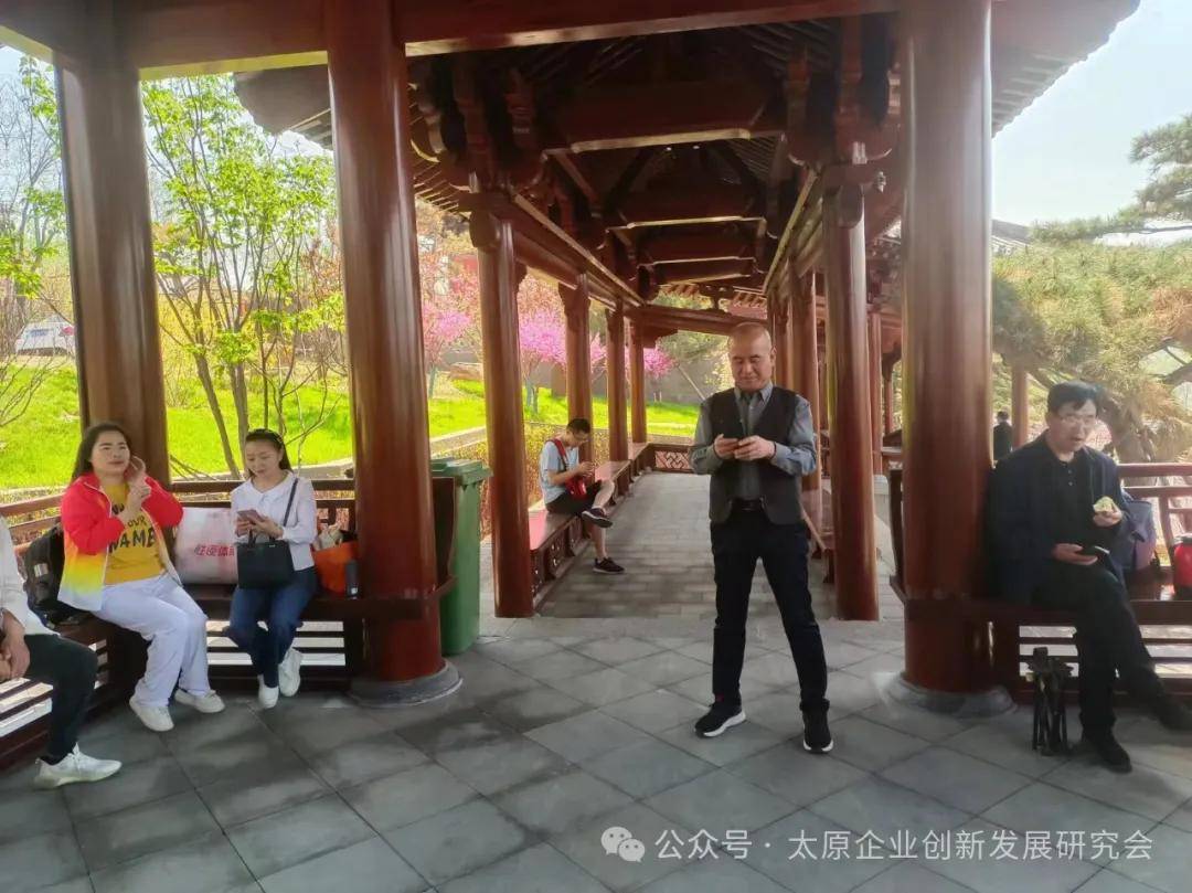 原创沐春风赏春色陶冶心绪孕激情见老友识新朋共享愉悦育真诚