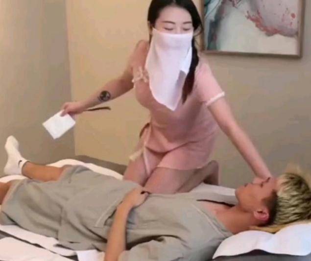 原创采耳店暗藏躺采服务旗袍短裙美女随意挑选评论区沦陷