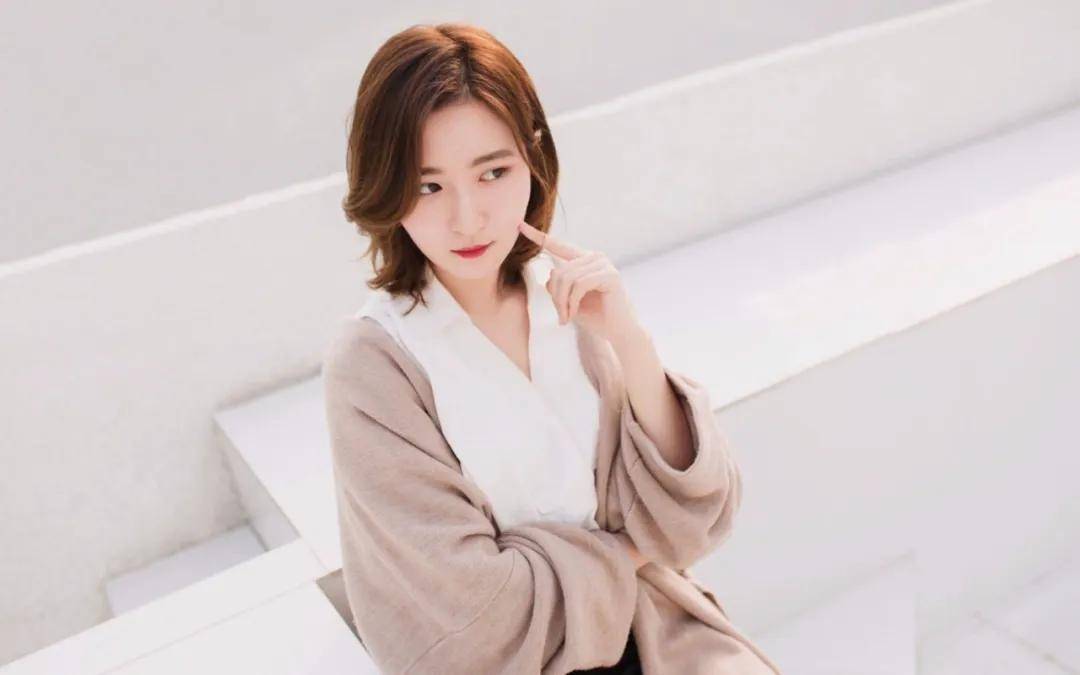 水木年华代表作品:《一生有你》《启程》《在他乡》贺一航代表作品