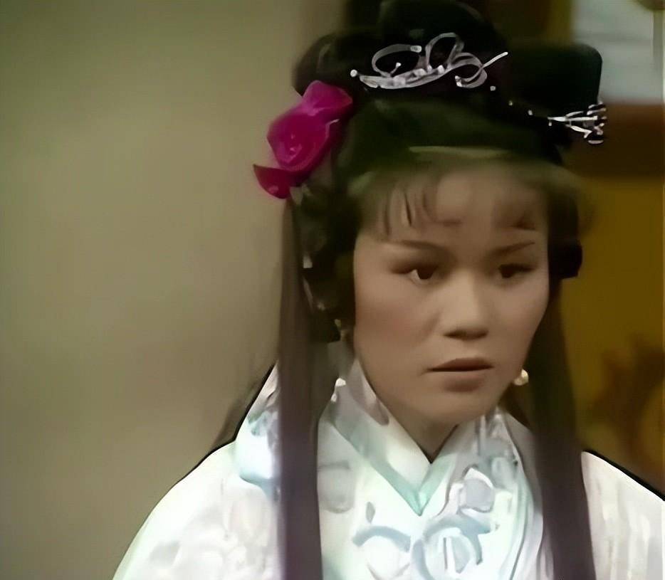 第一位饰演苏大家的女演员叫林建明,她的颜值完全与红颜祸水不符,但却