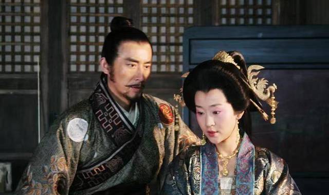 都说魏征是一代名臣为何唐太宗要推倒他墓碑你看褚遂良咋说的