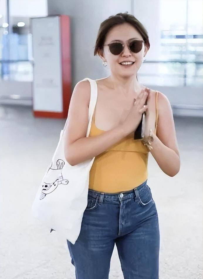 "刻板印象下女性需要的不仅是穿衣自由_中国_胸罩_社会