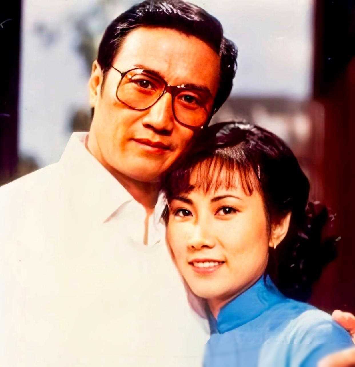 黄多多多才多艺,谢振轩与女教练交往,王诗龄炫富引热议_小陈_皮儿_赵