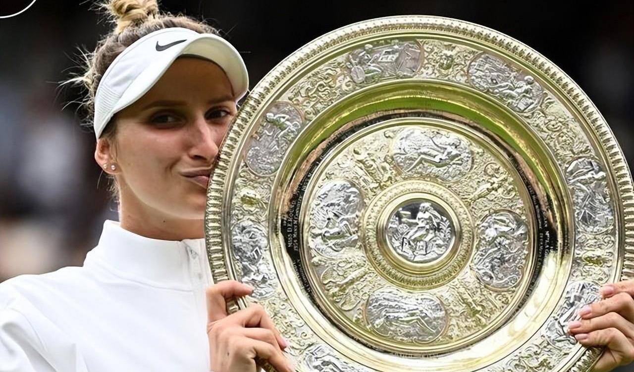 范德罗索娃参加