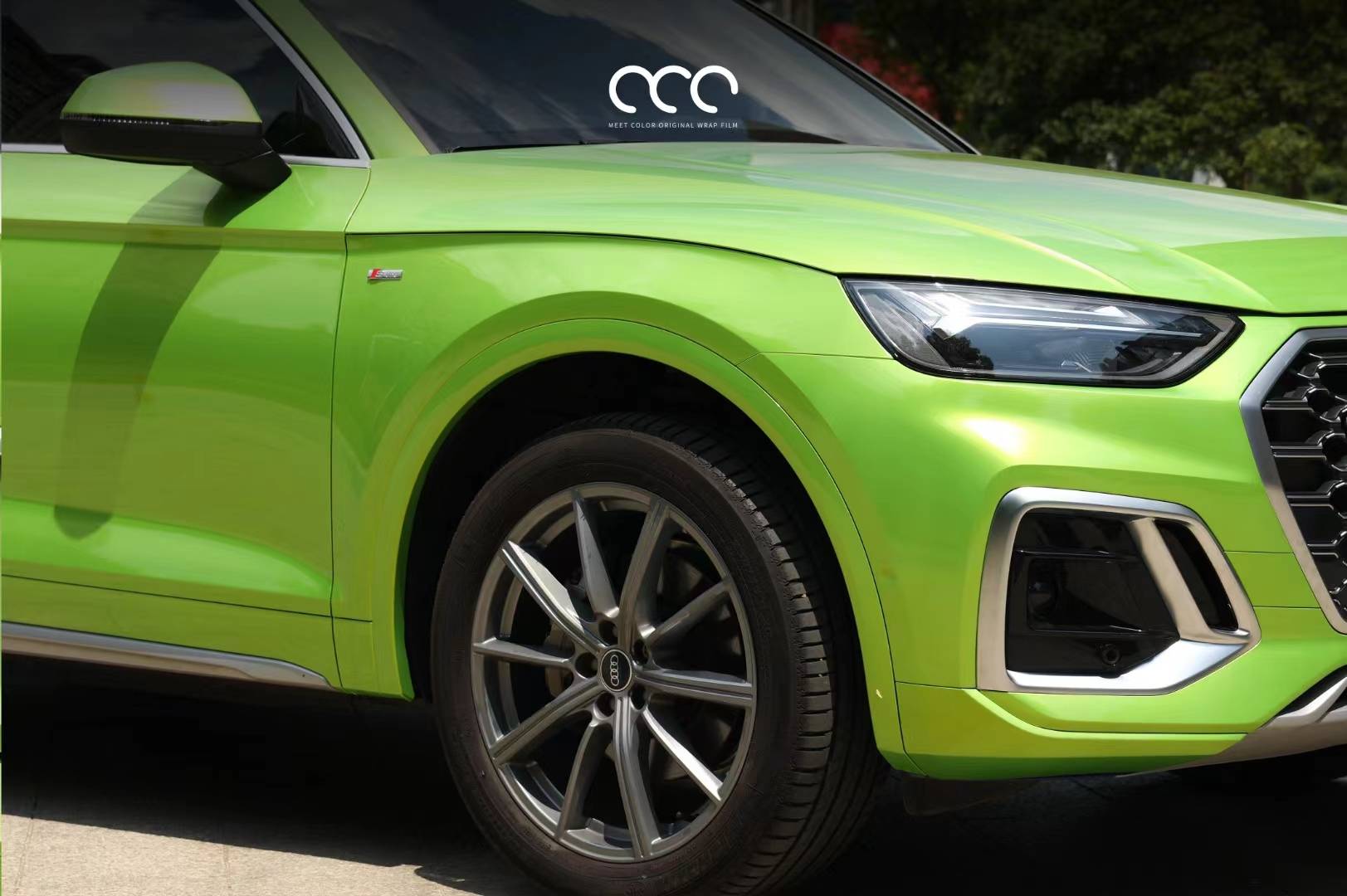 奥迪q5漫彩渐变亮面赛道绿改色膜,不挑季节的颜色