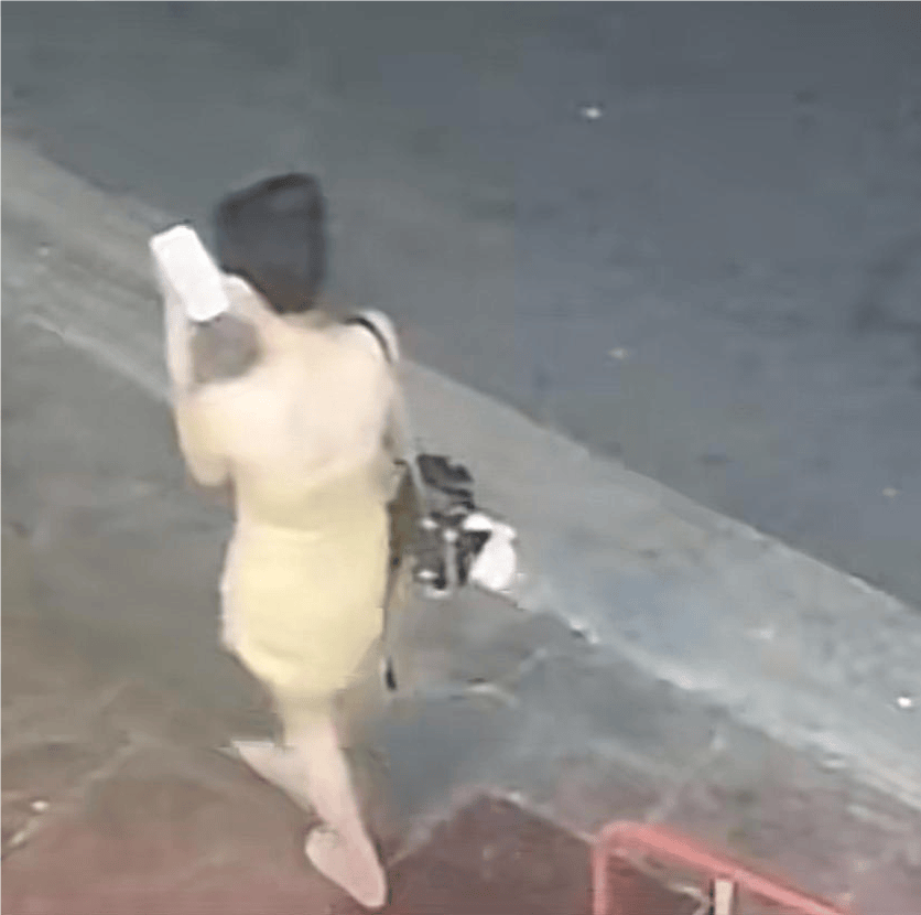 女子泰国旅游遇飞车贼抢劫，包和11万泰铢被抢，当事人：外出旅游穿朴素点