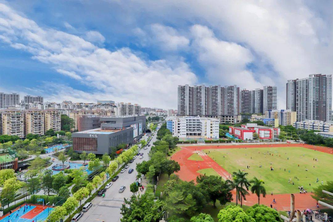 抢闸五一名校大盘！新世界云耀“家校社”全龄教育社区带来超强升学指南！