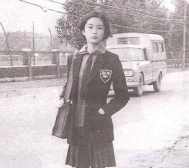 末代皇帝溥仪的七个妹妹都嫁给了谁她们结局如何