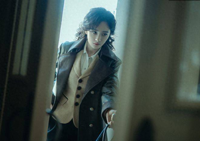 原创杨幂新戏预告放出被嘲观众评价一针见血竟无力反驳