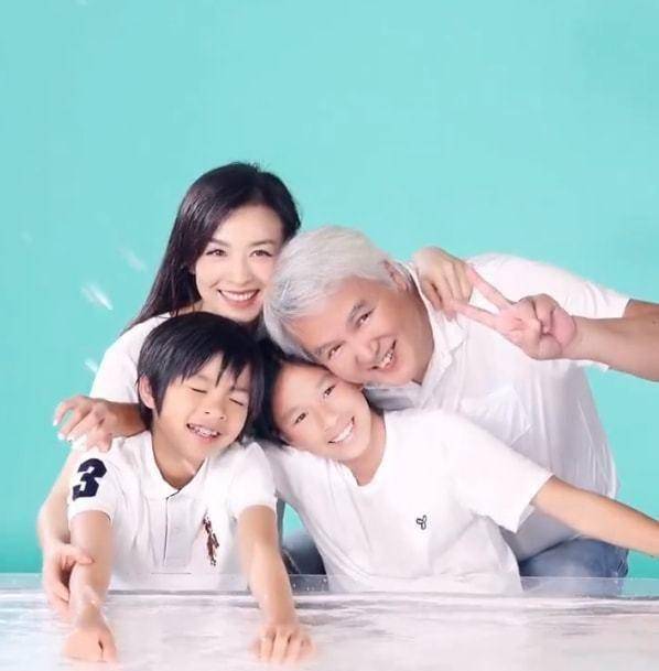 护女心切!张庭正面回击女儿被指长得丑,称其是丹凤眼国际范