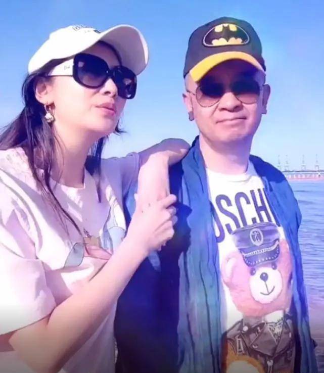 原创宁养一个吃软饭的老公曲栅栅也不放弃一个时运不济的男人