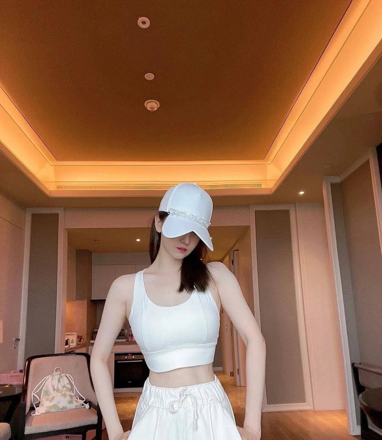 原创陈小纭身材也太顶了吧纤腰细腿完美骨架真是一个人间仙子