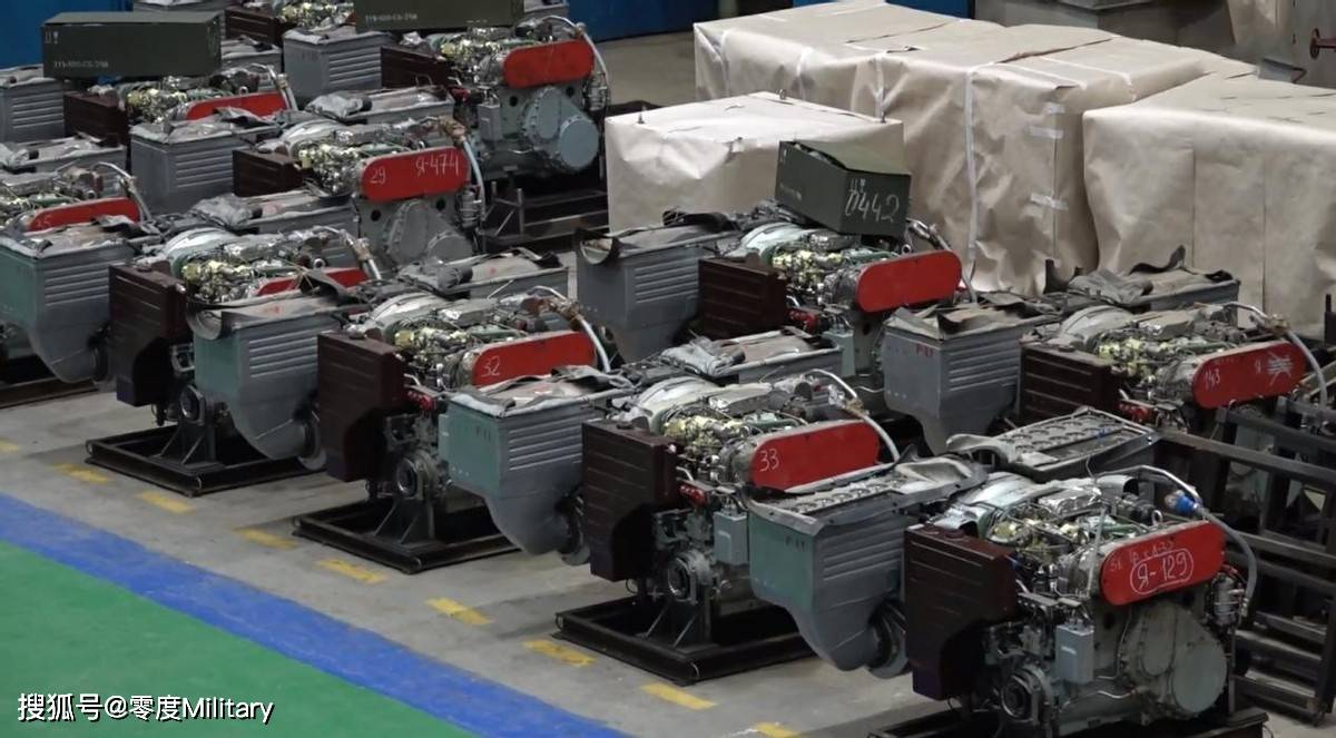 绍伊古视察鄂木斯克运输机械厂 大量t-80bvm主战坦克准备发往前线_俄