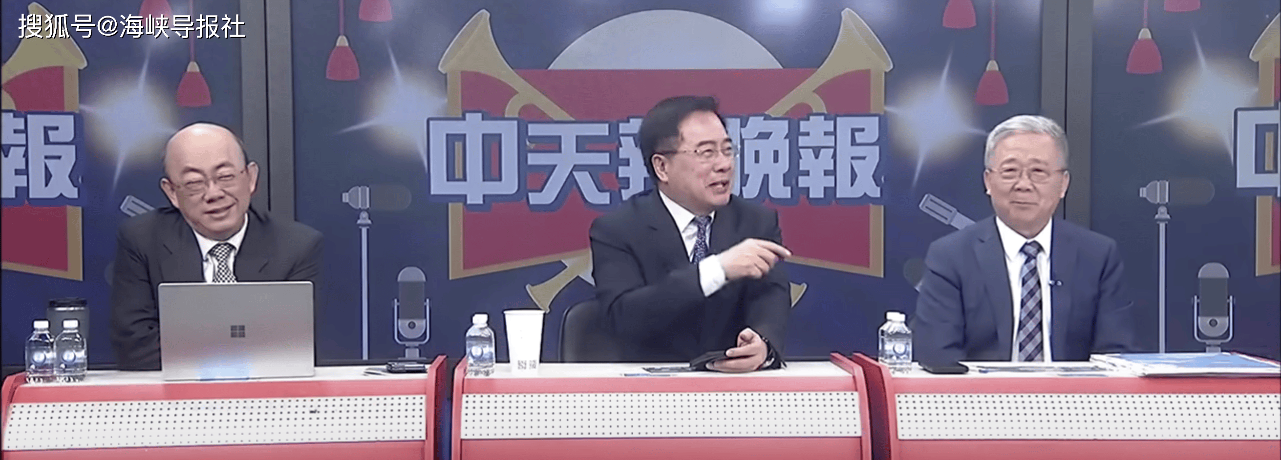 台湾前民代郭正亮指出,我们不只在沙滩打靶,还全副武装在沙滩冲锋.