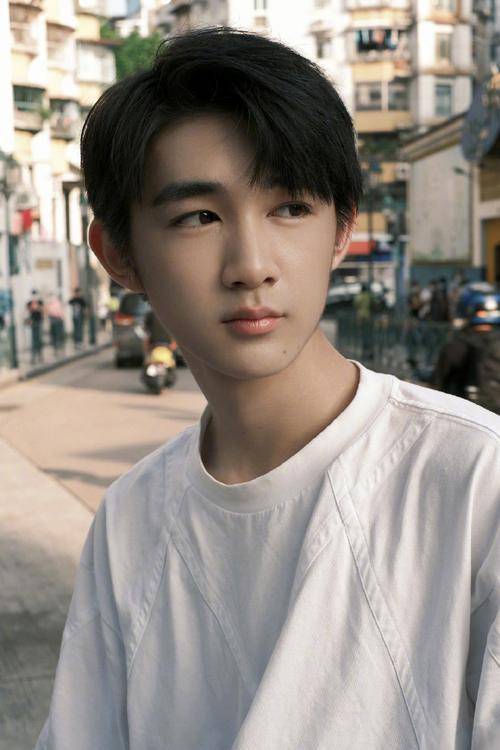 吴磊的弟弟爆火:年仅18戏龄就已长达10年,他"内娱第一"!