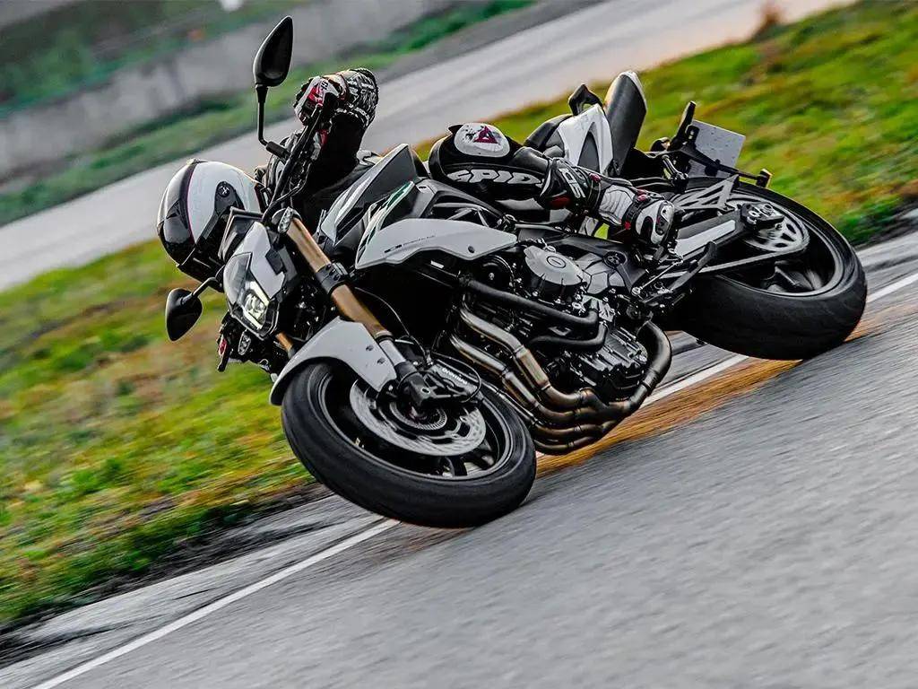 老当益壮,新款黄龙600上市,降价不减配